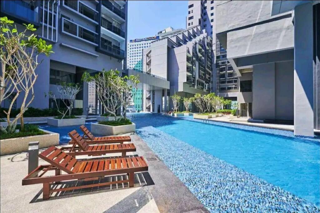Fullyseaview#2bedrooms#netflix#freeparking#privatebathtub#roomwithbalcony#imperioresidence Apartment