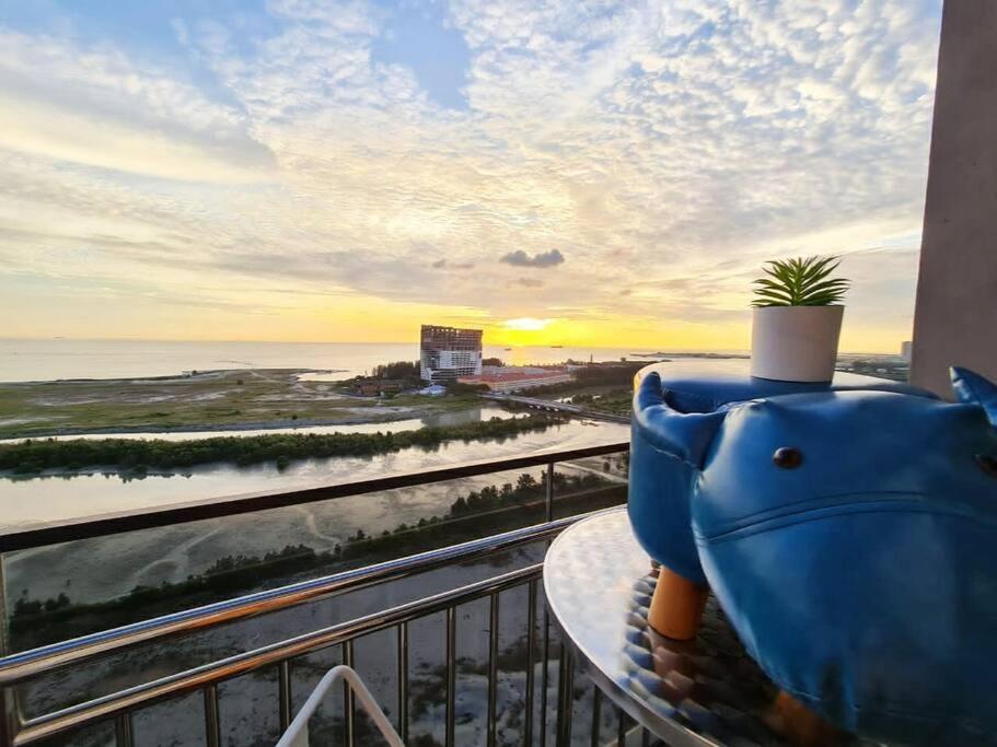 Fullyseaview#2bedrooms#netflix#freeparking#privatebathtub#roomwithbalcony#imperioresidence Malacca
