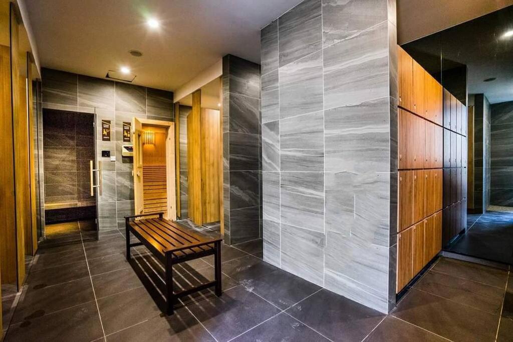 Fullyseaview#2bedrooms#netflix#freeparking#privatebathtub#roomwithbalcony#imperioresidence * Malacca