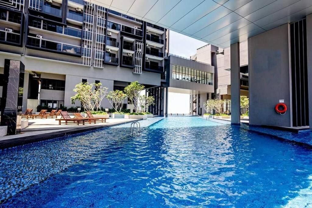 Fullyseaview#2bedrooms#netflix#freeparking#privatebathtub#roomwithbalcony#imperioresidence Apartment *